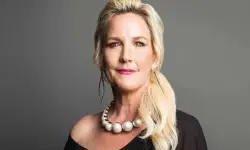 Erin Brockovich Net Worth, Age, Height, Life, Husband, Career